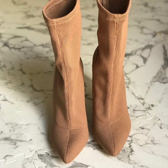 FASHION NOVA POINT TOE SOCK BOOTS - Picture 3 of 7